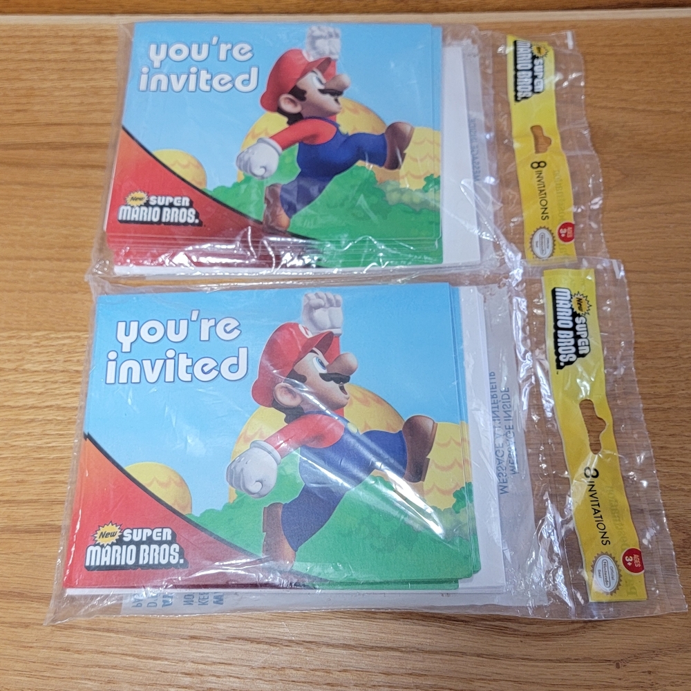 2 8 Pack of Super Mario Bros Party Invitations 2011